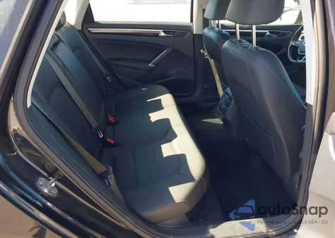 2019 Volkswagen Passat 2.0T Se R-Line z USA, uszkodzony, nr VIN 1VWMA7A35KC004558